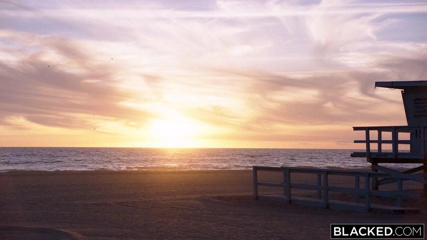 高颜值气质绝佳的顶级美女前凸后翘好身材心动挡不住一看就想搞作品 妹子眼睛漂亮很诱人肉肉操穴啊720P高清