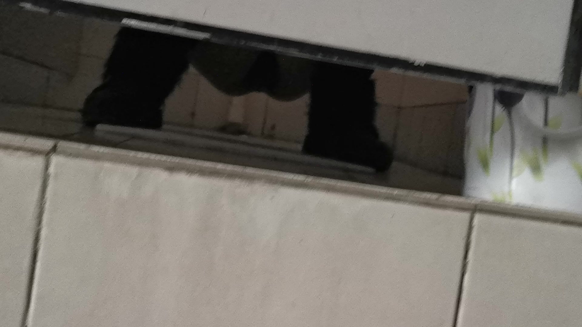 单位女厕偷拍