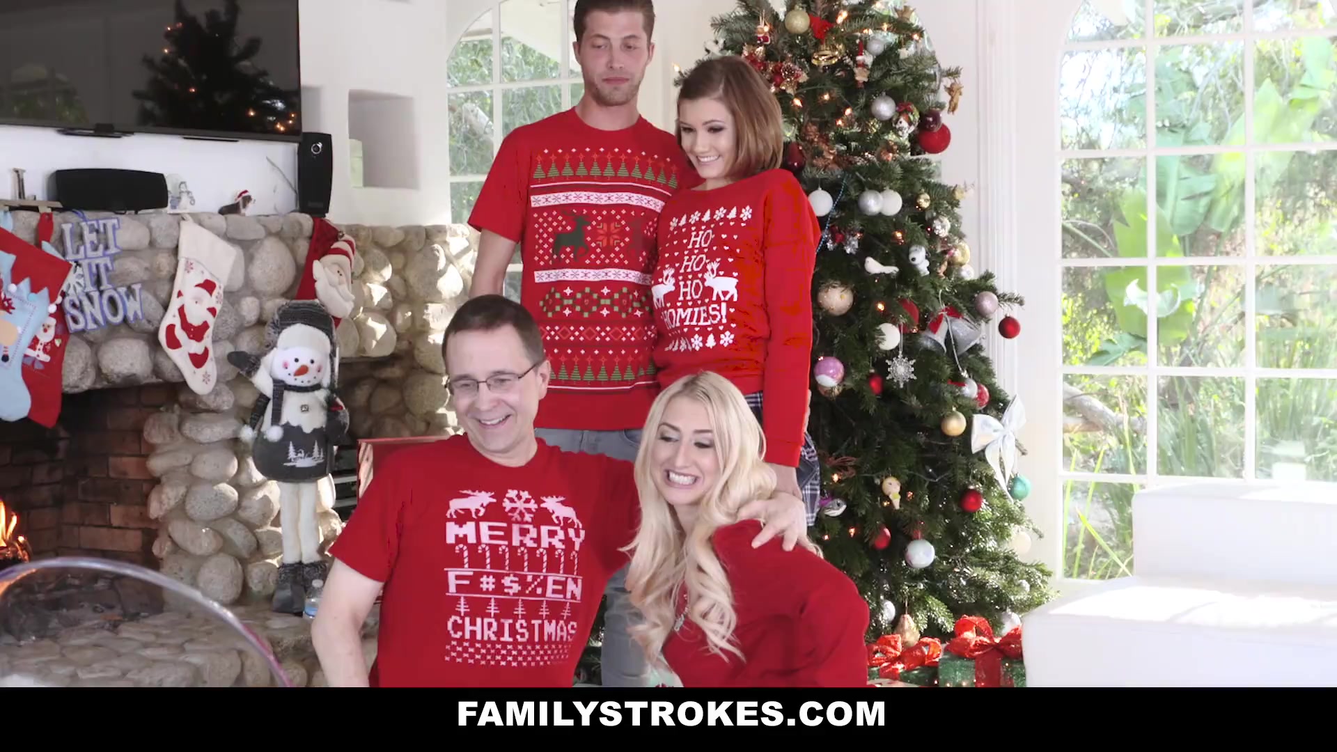 继妹在拍摄圣诞全家福做爱做的运动