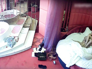 两个感情很好的女同小姐姐酒店开房过生日 然后开始进行爱抚 看的口干舌燥 真想加入进去一起插啊