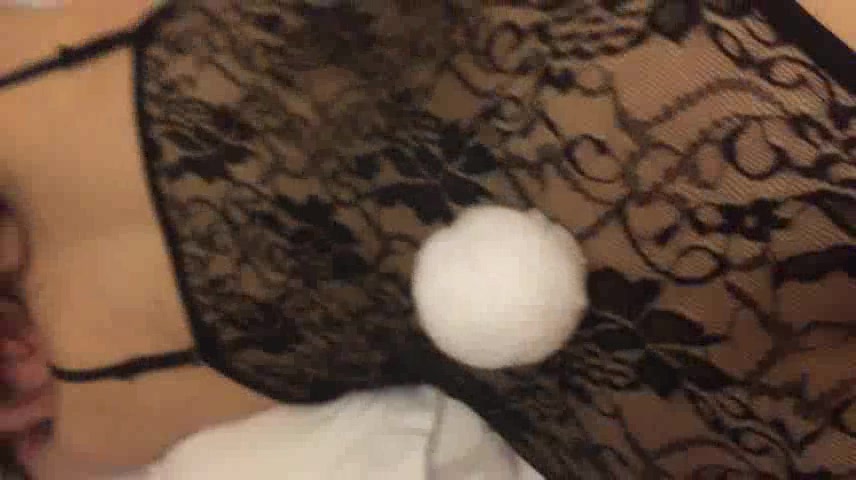 女友穿上缕空装让我受不了