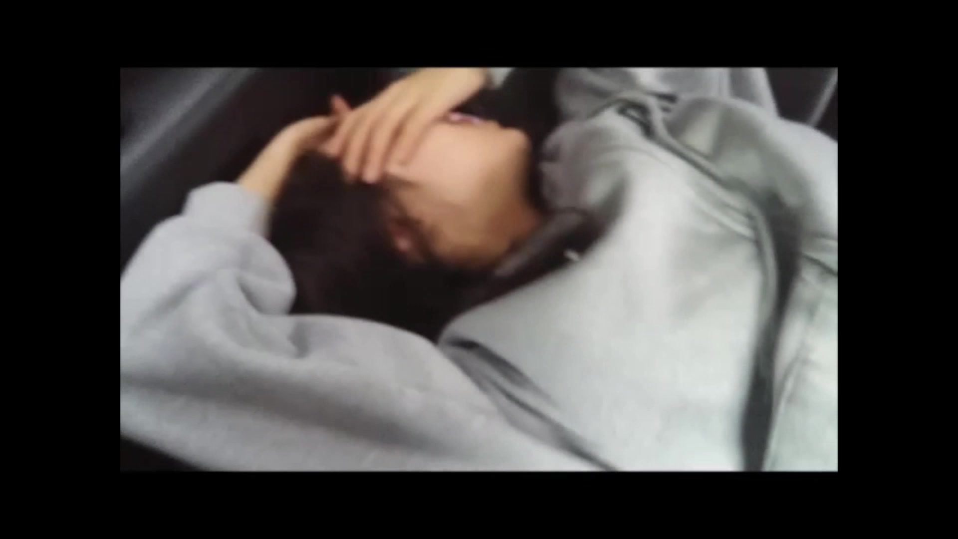 在车里的双指功