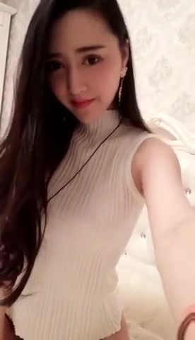 妖艳贱货好身材