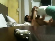 小情侣宾馆自拍