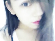 外貌清纯的美女自拍视频发给男友看02