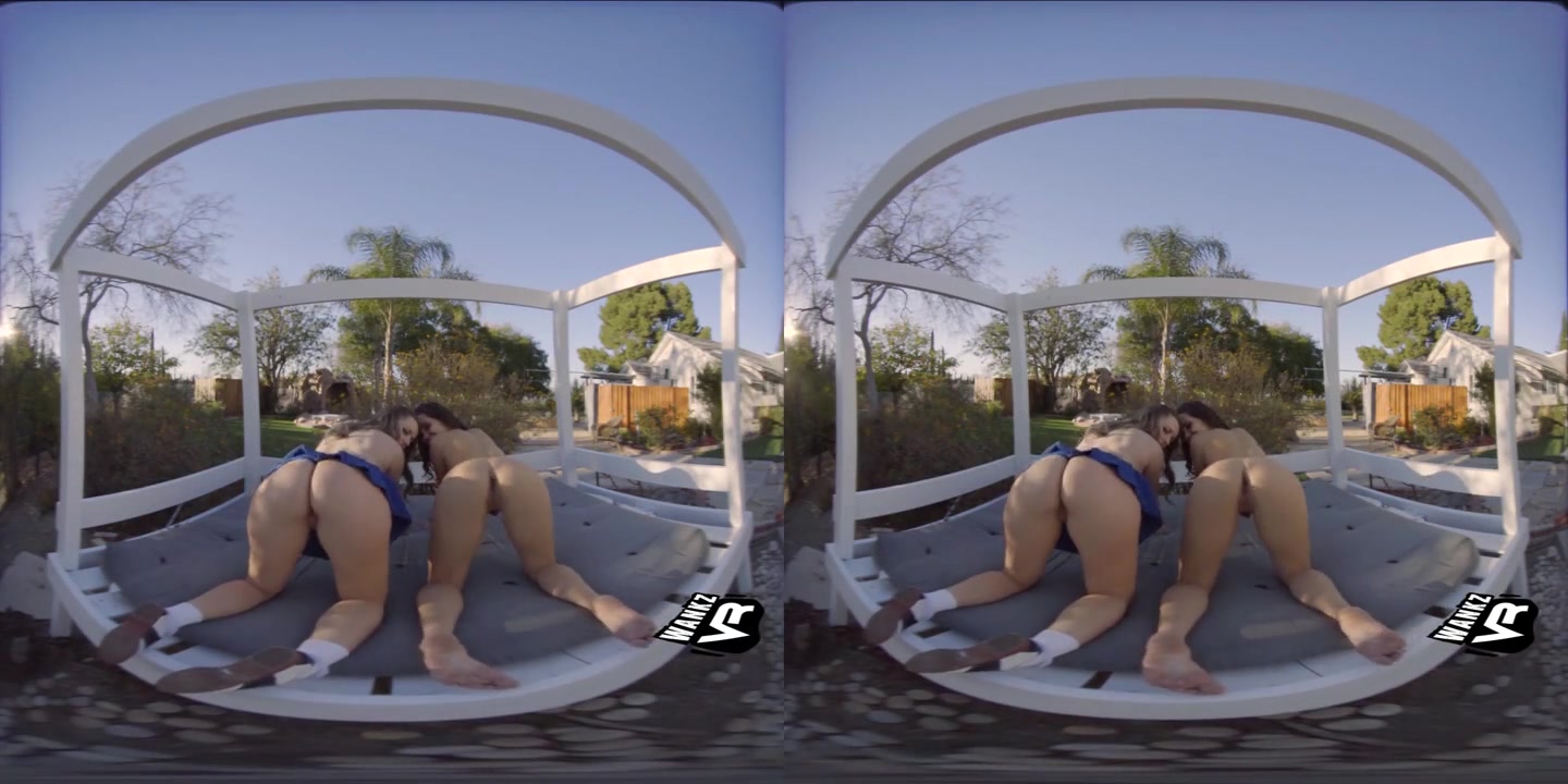 Hot Lesbian Sex With Lexi Belle and Jenna Sativa in Virtual Reality